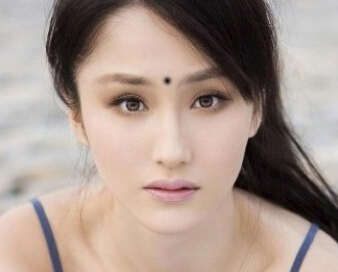 这些地方长痣的女人,一生富贵平安,命里多财