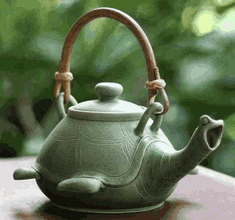 爱情测试：4个茶壶，哪个里有水？秒测你会为爱情烧到多少度？准