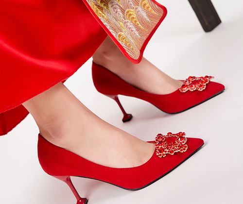 心理测试：你会穿哪双小红鞋去恋爱，测你在TA心中的重要程度？