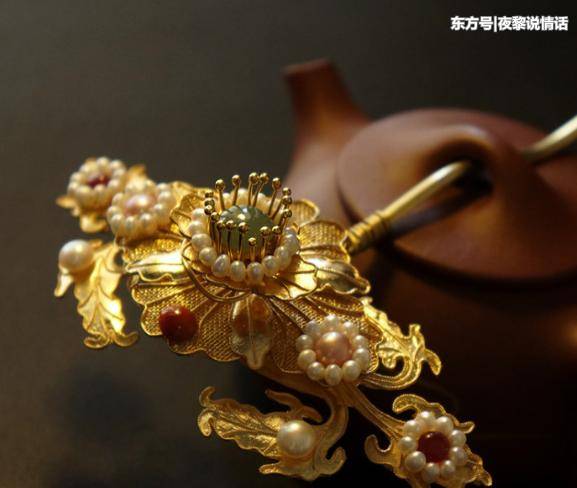 心理测试:选一款你最想戴的凤钗,测你上辈子是什么地位!