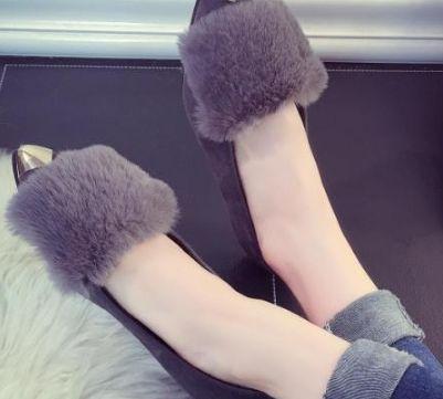占卜测试:选择一双豆豆鞋,测在男生眼里你哪里最美?