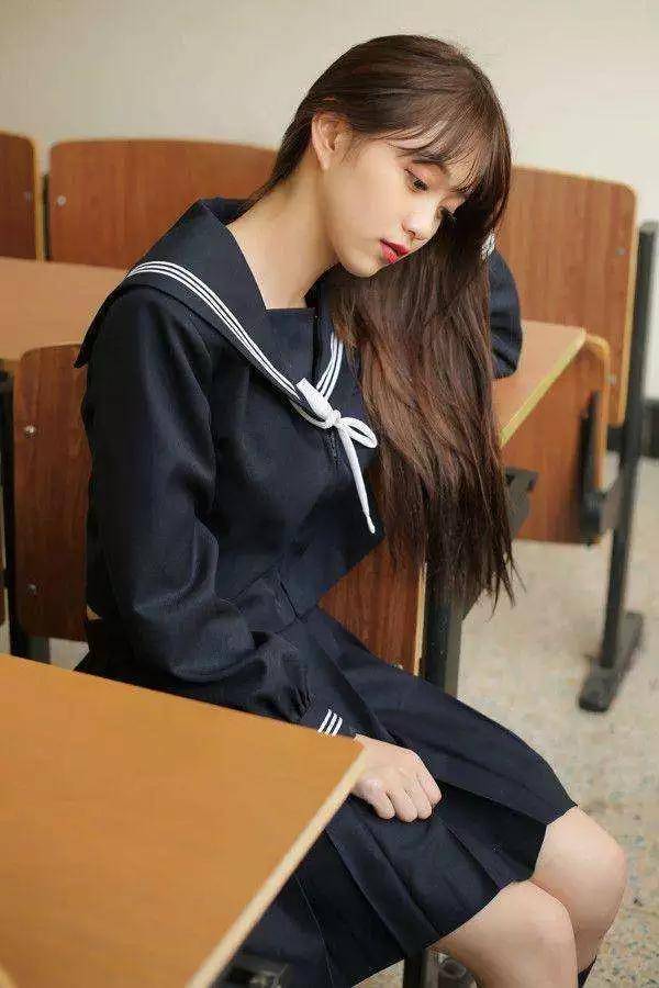 12星座：外表假正经, 内心很闷骚的三大星座！